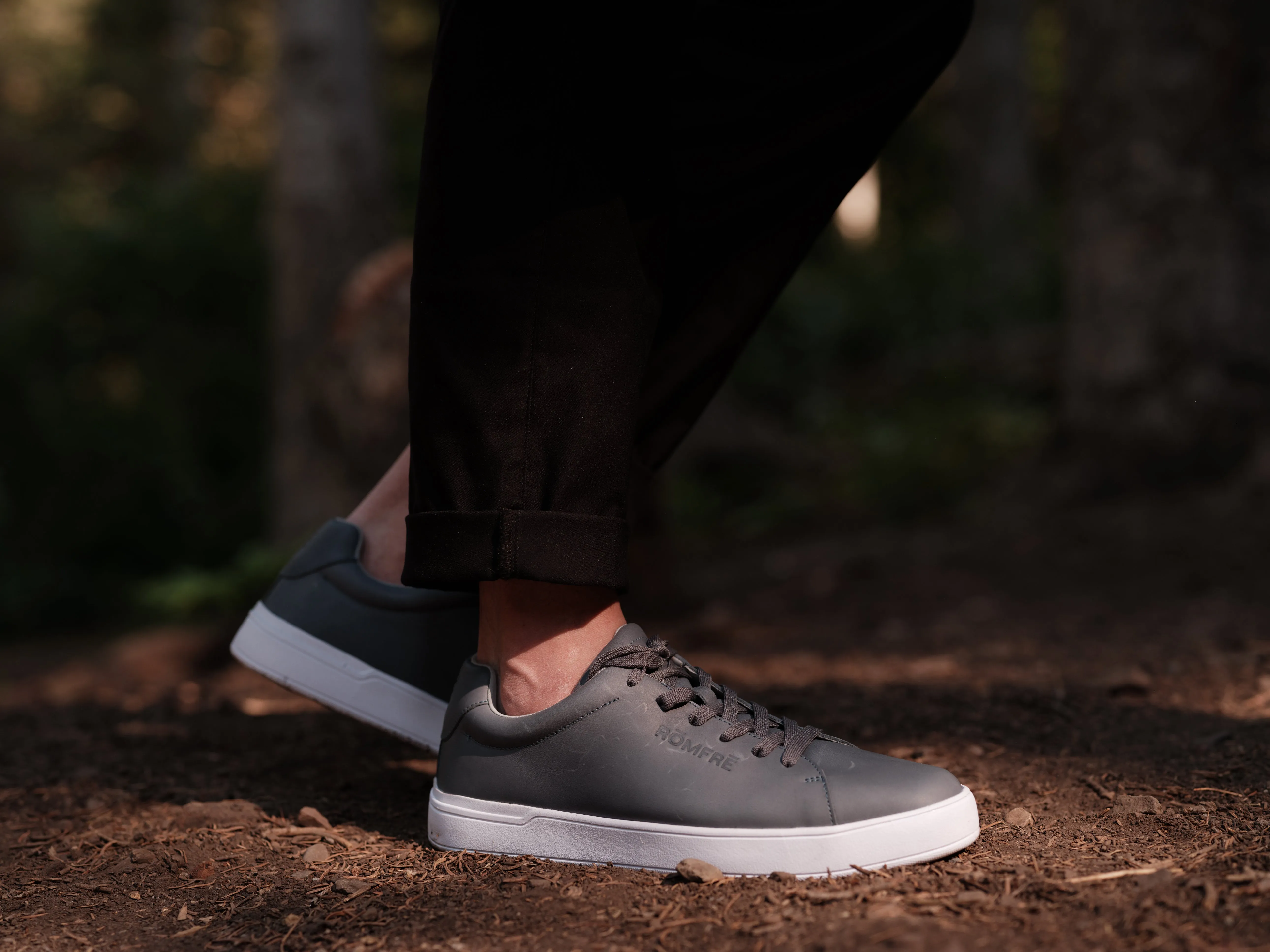 Roam Līte Leather Travel Shoe
