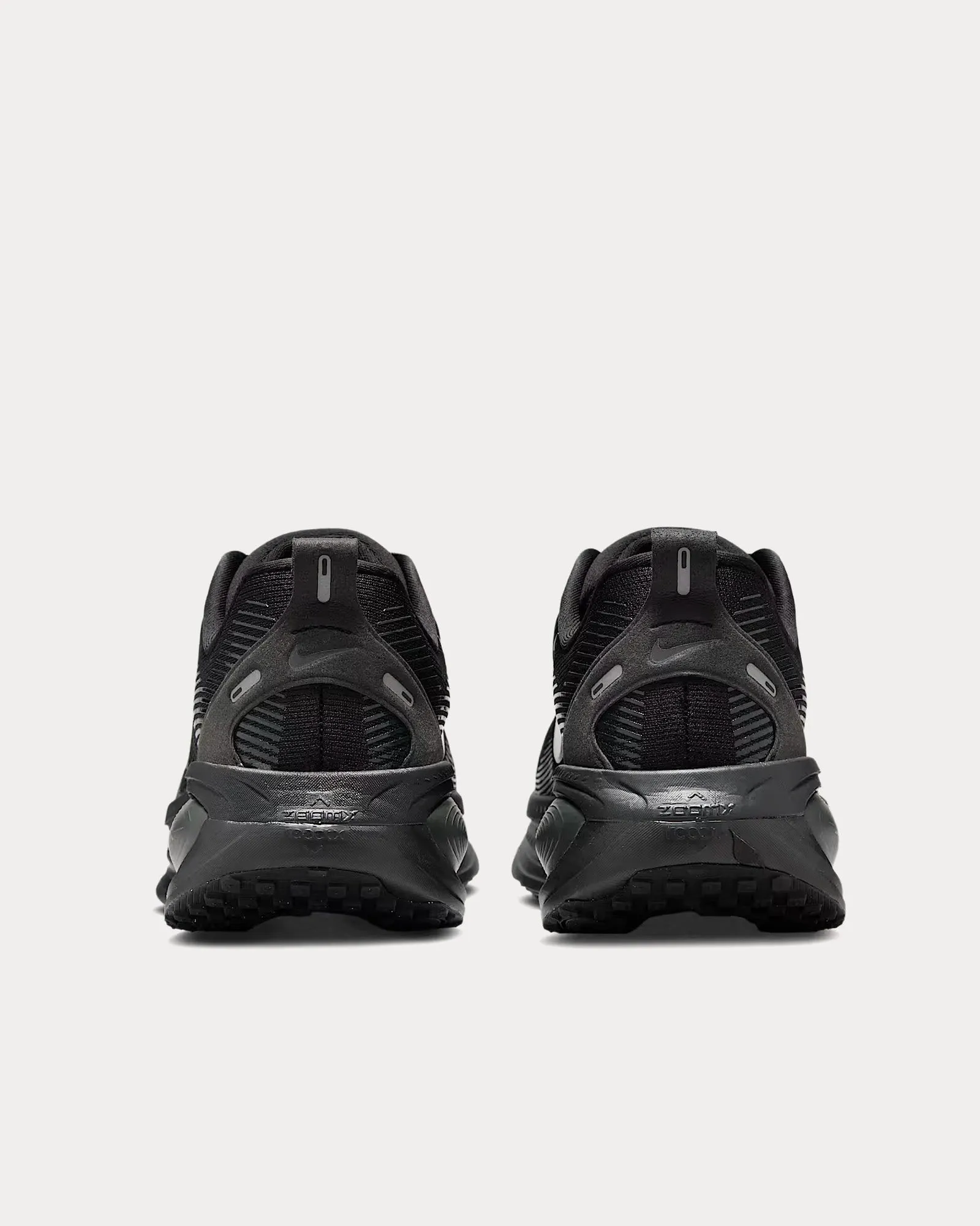 Vomero 18 Black / Dark Smoke Grey / Light Smoke Grey / Black Running Shoes
